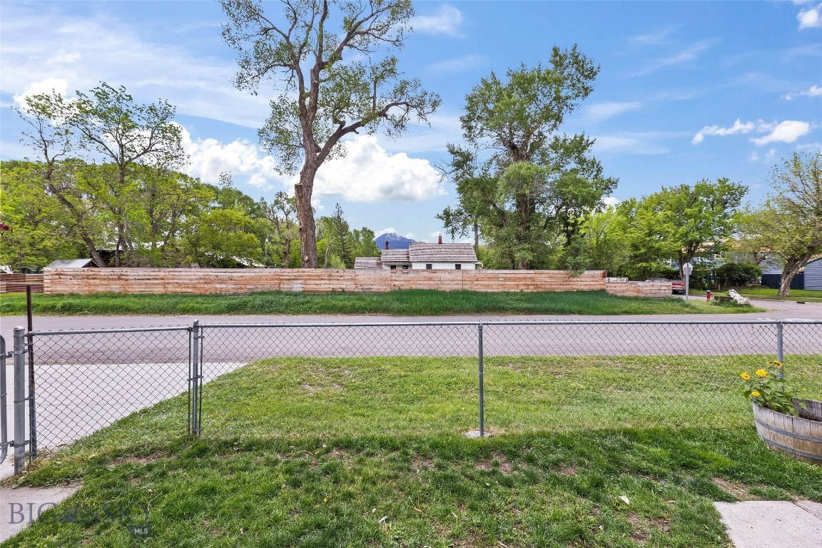 131 S M Street
