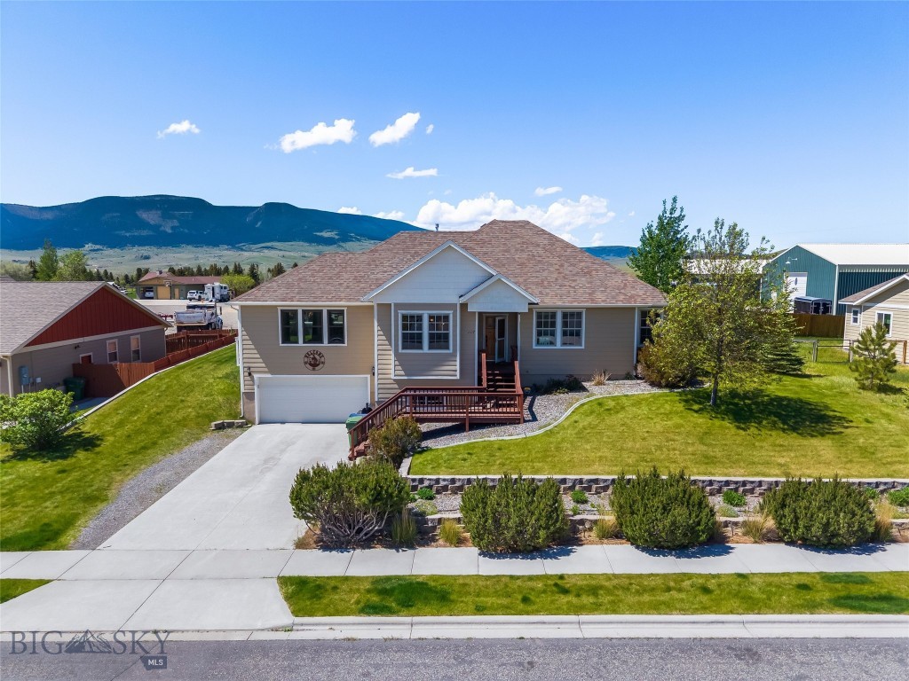 1117 Ridgeview Trail