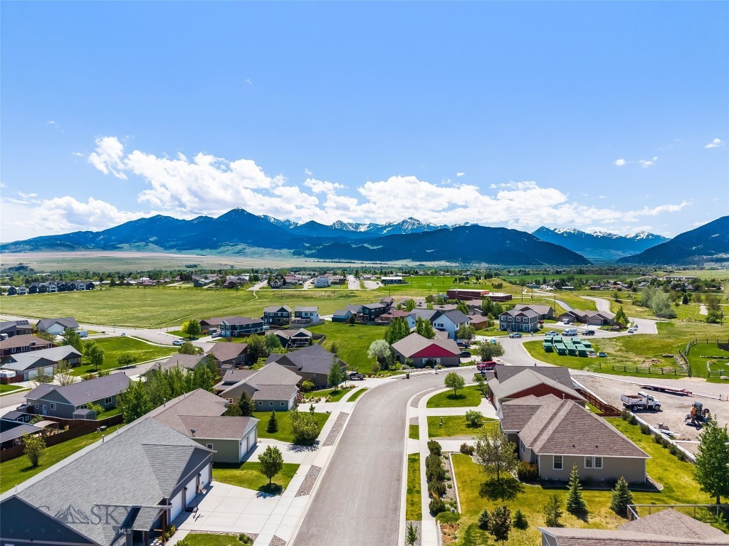 1117 Ridgeview Trail