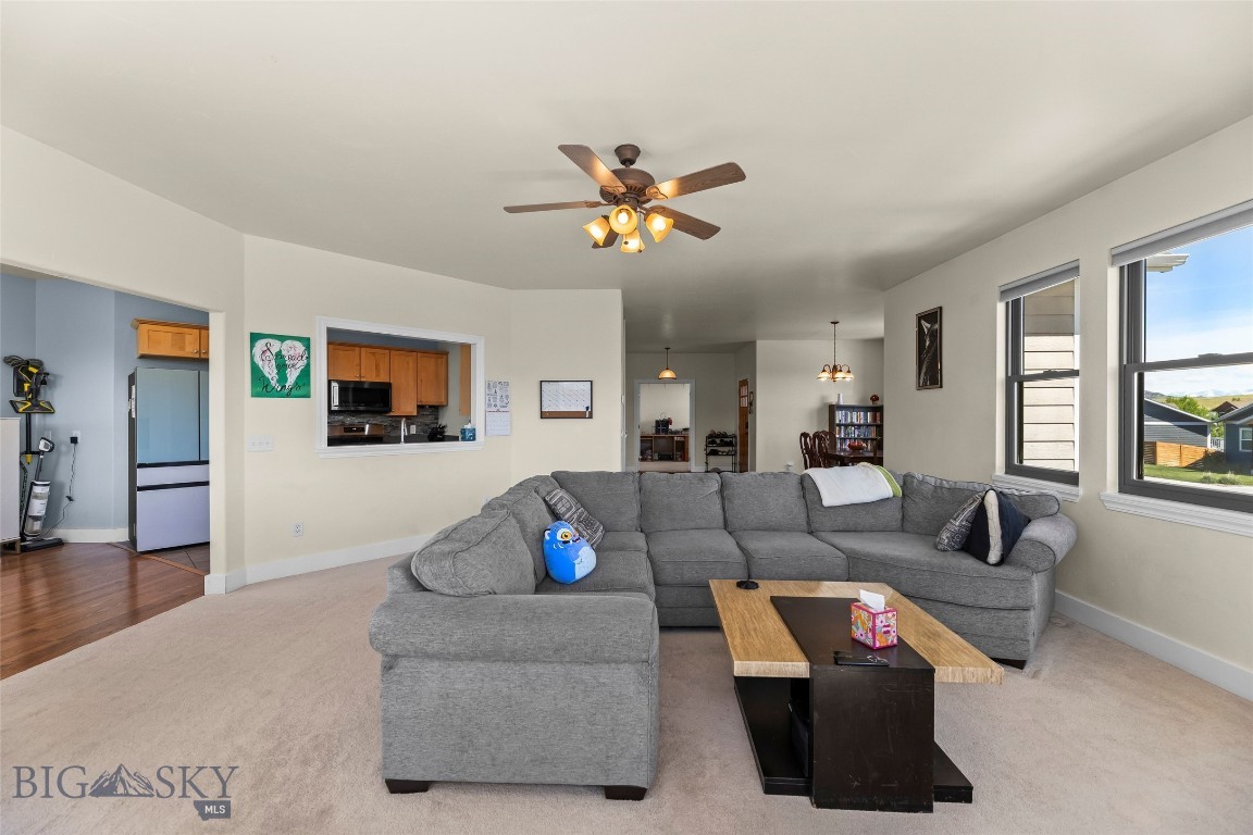 1117 Ridgeview Trail