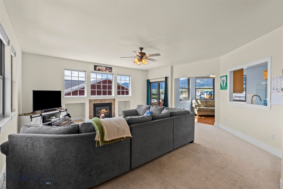 1117 Ridgeview Trail