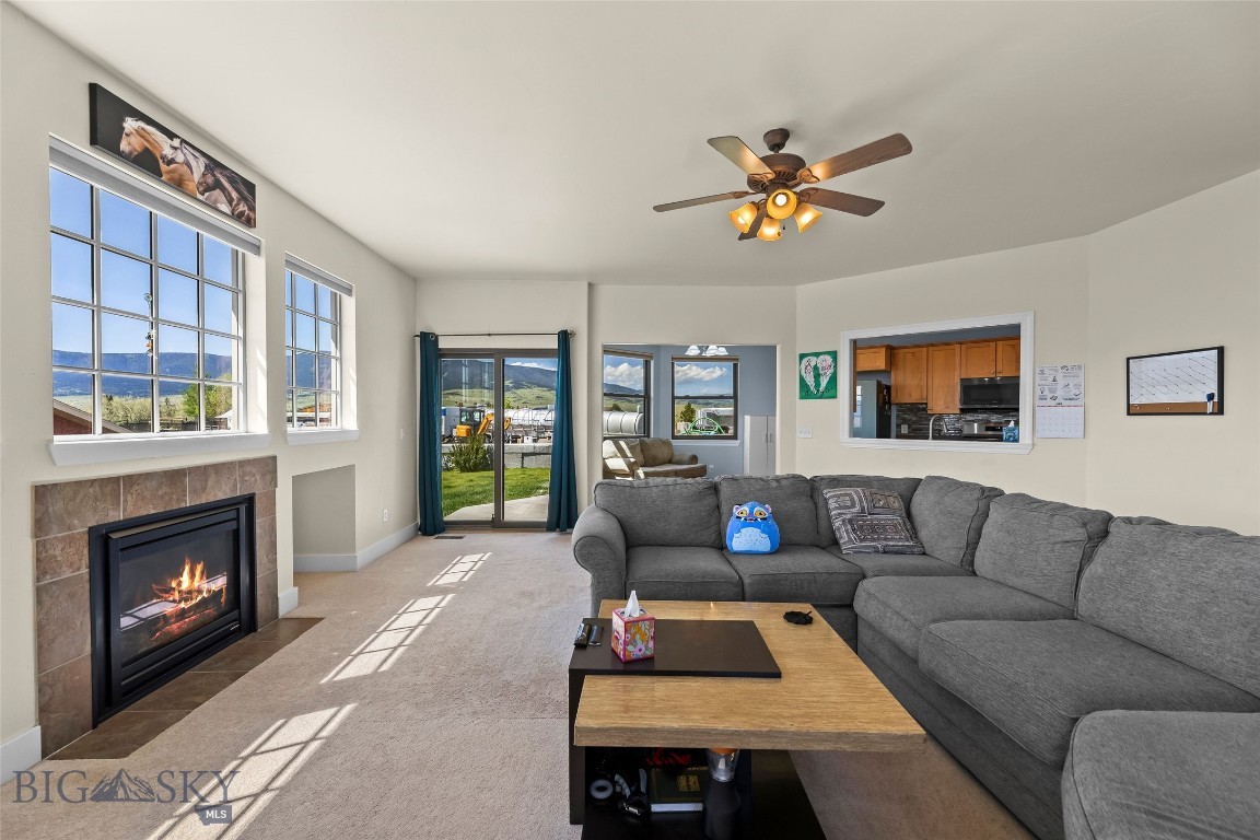 1117 Ridgeview Trail
