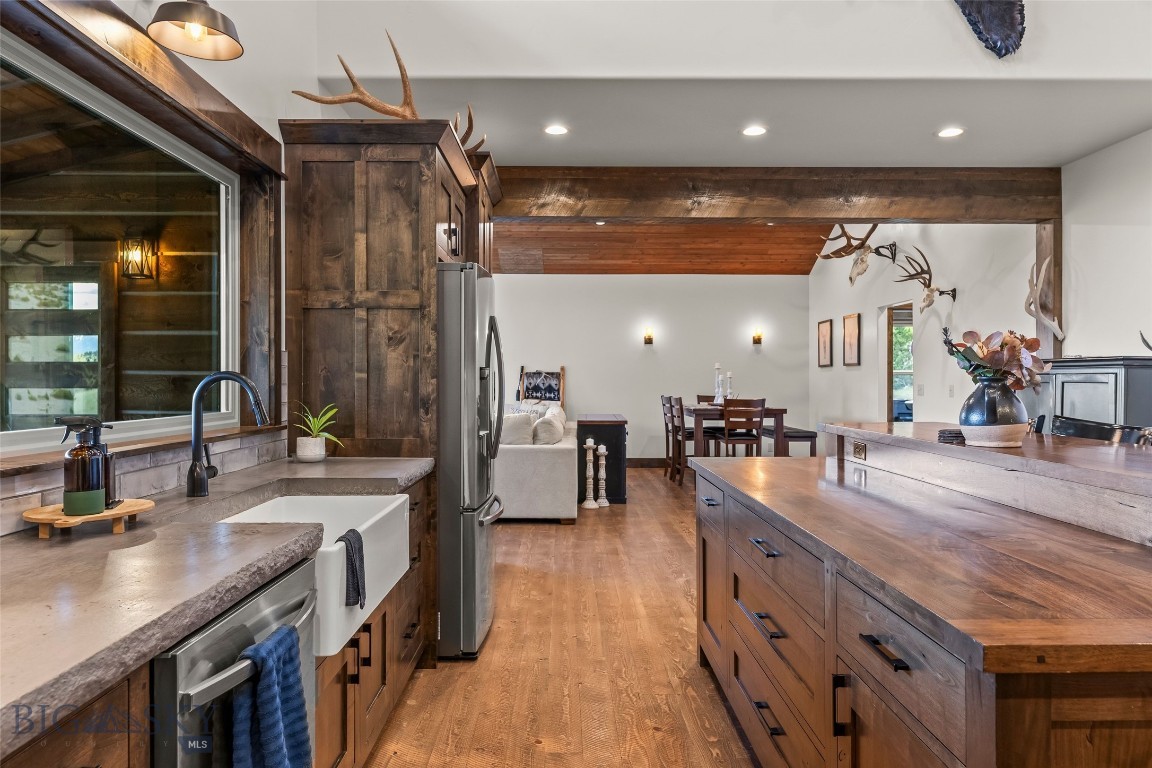 54 Antelope Butte Road