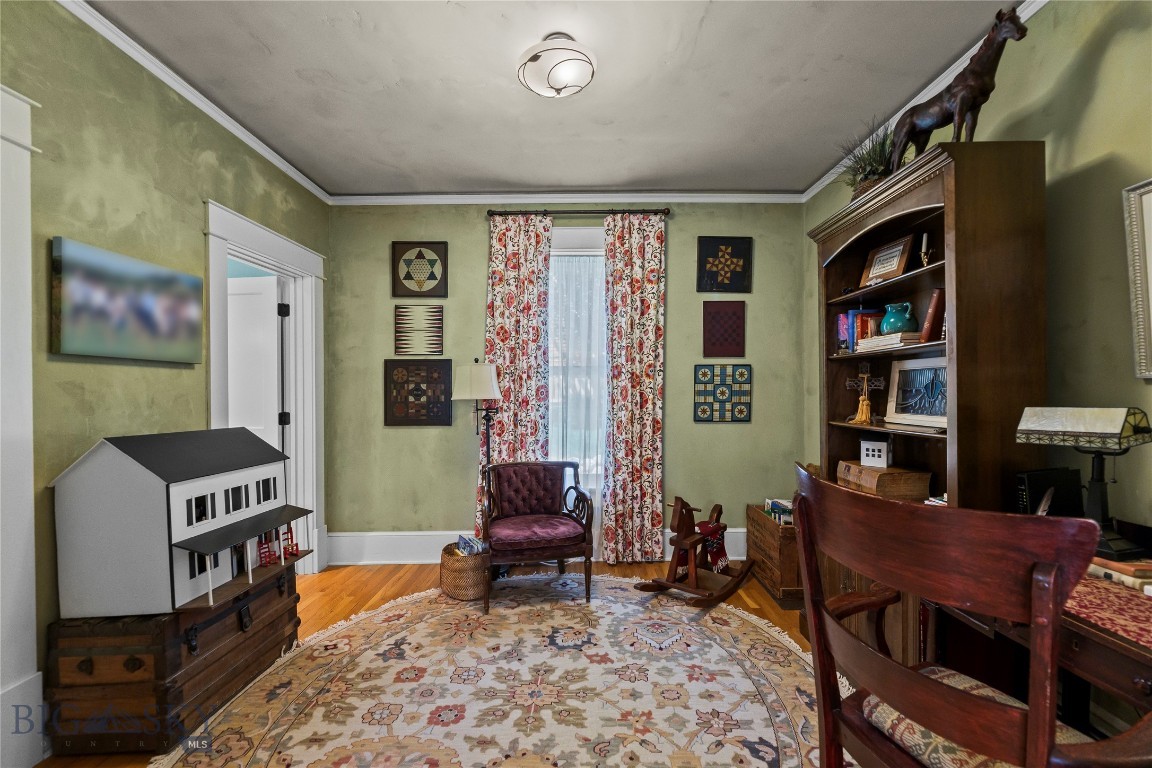 425 N B Street
