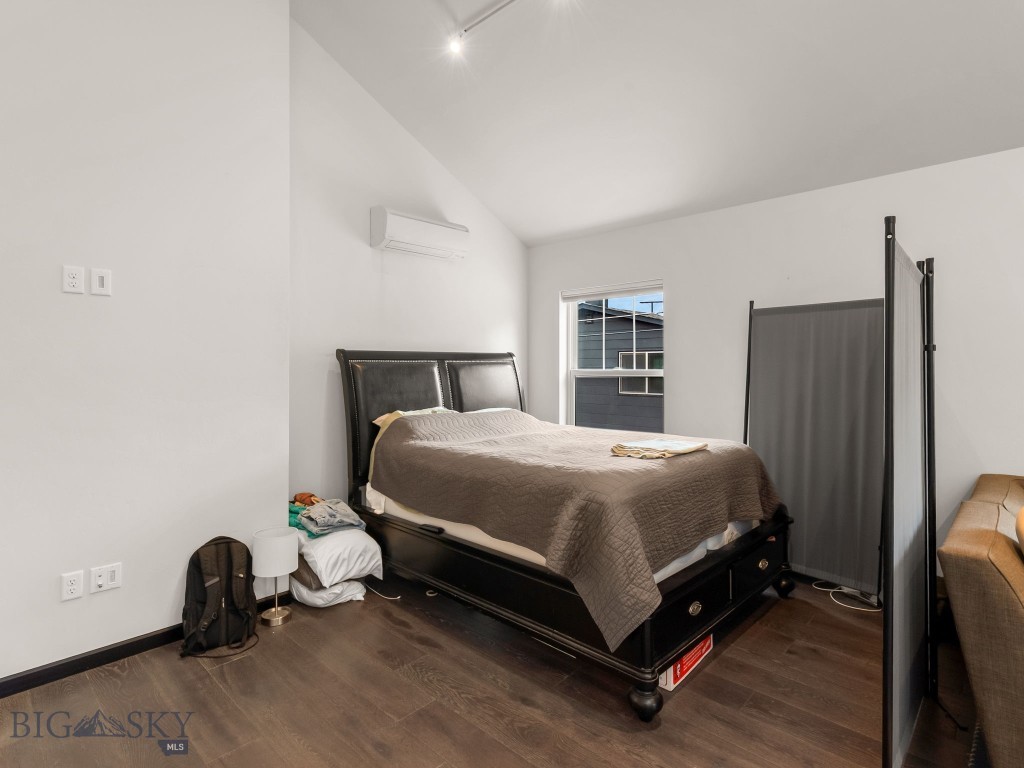 116 N 5th Street N 4