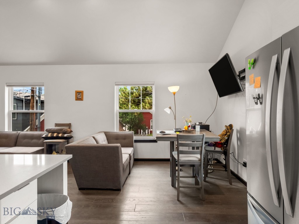 116 N 5th Street N 4