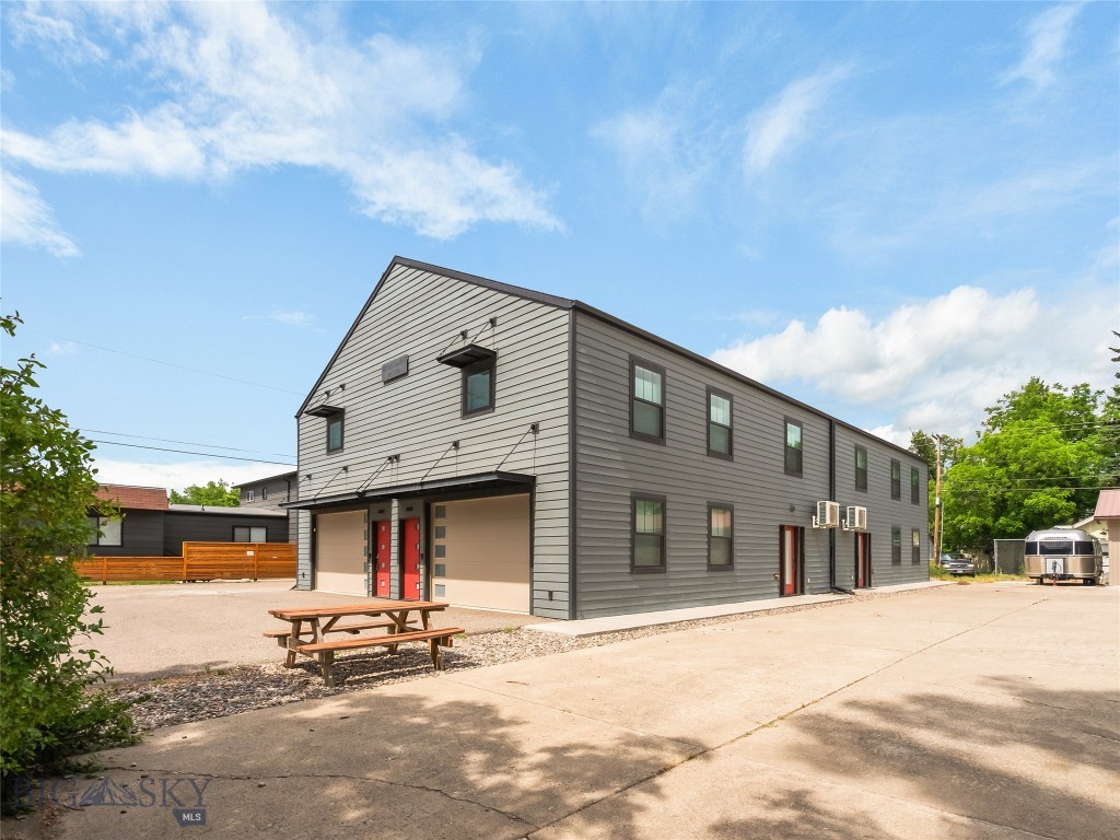 116 N 5th Street N 4