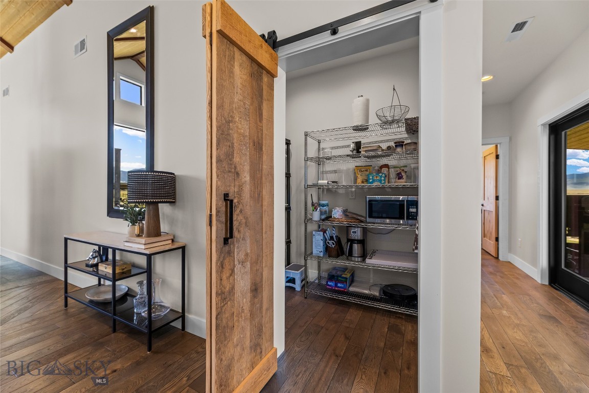 17 Packstring Trail