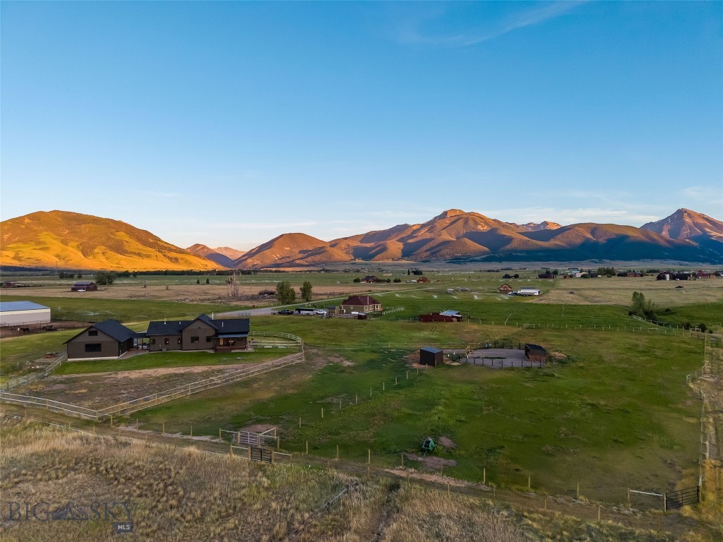 17 Packstring Trail