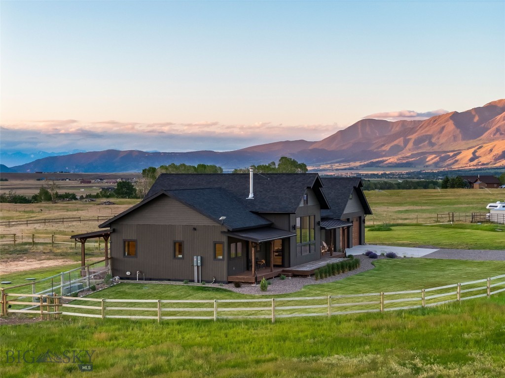 17 Packstring Trail
