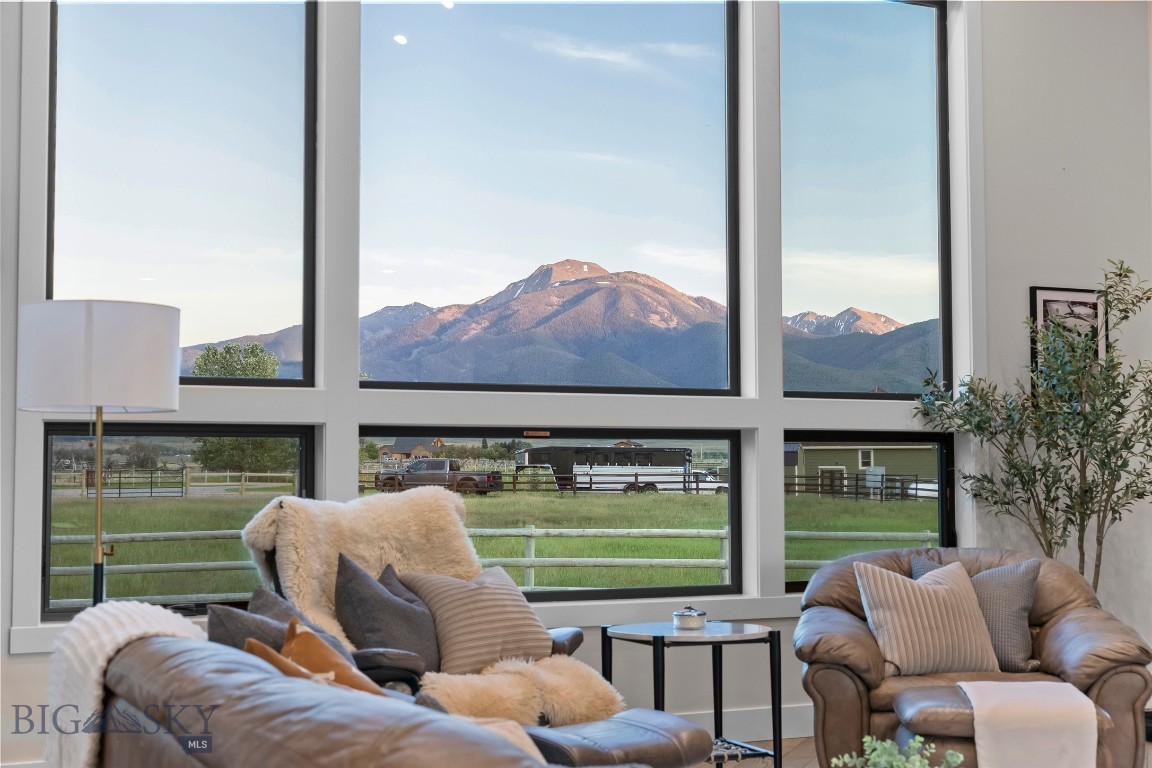 17 Packstring Trail
