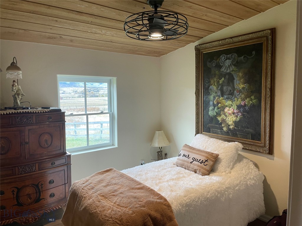 56 Yellowstone Trail