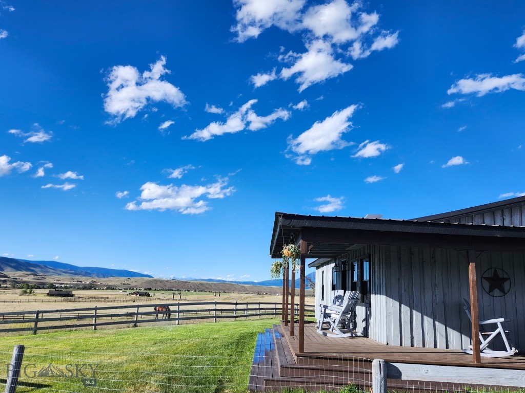56 Yellowstone Trail