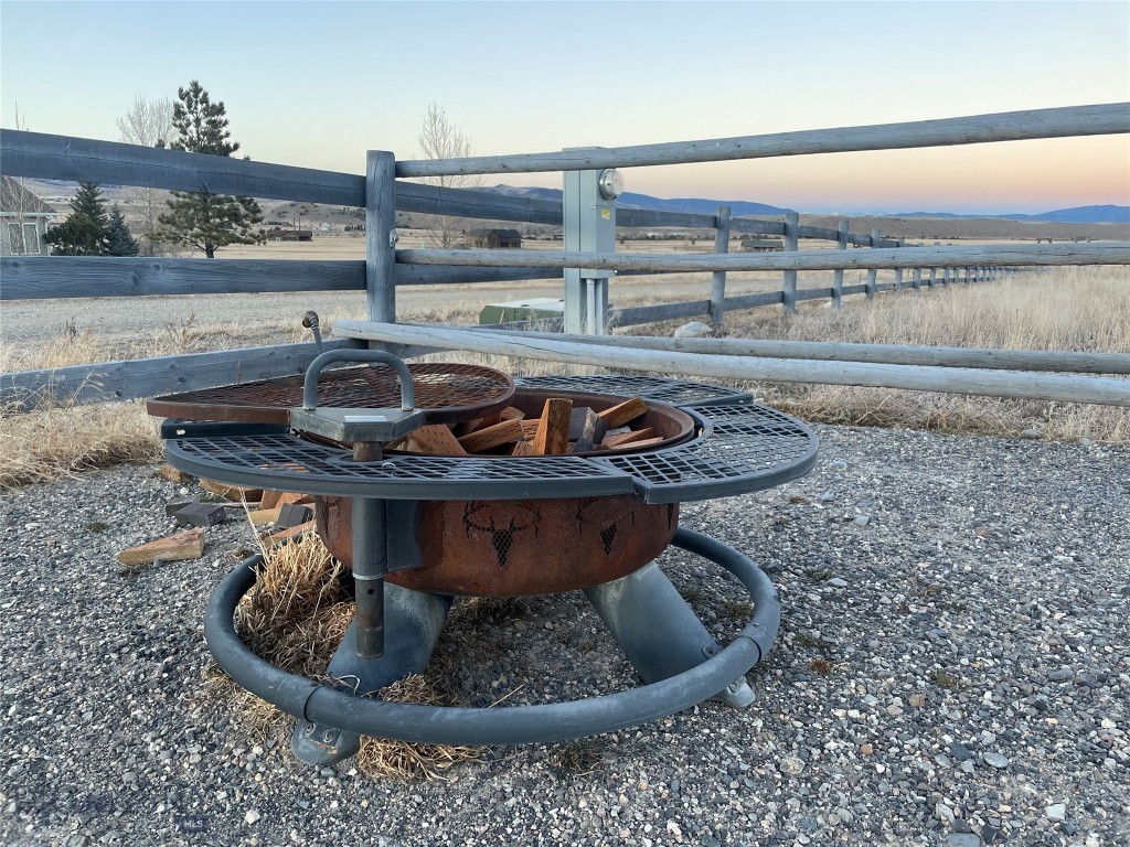 56 Yellowstone Trail