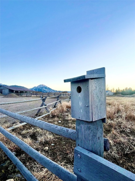 56 Yellowstone Trail