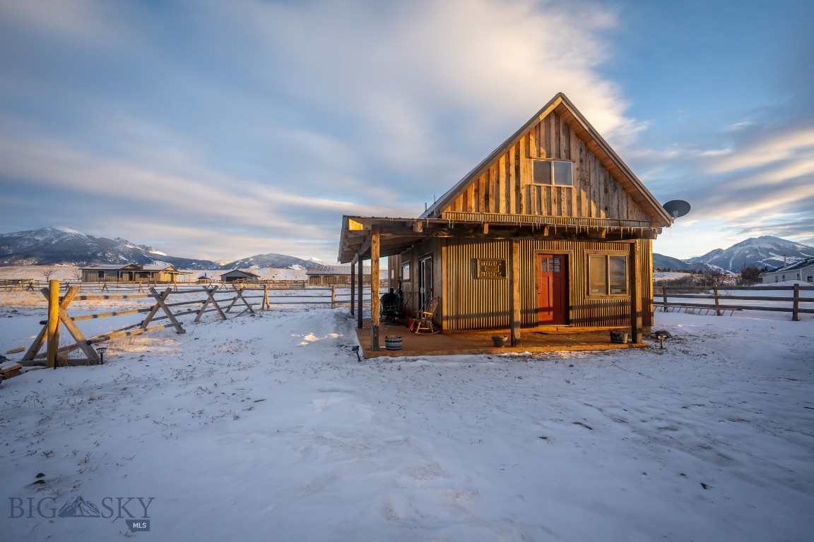 56 Yellowstone Trail
