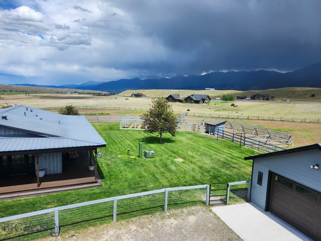 56 Yellowstone Trail
