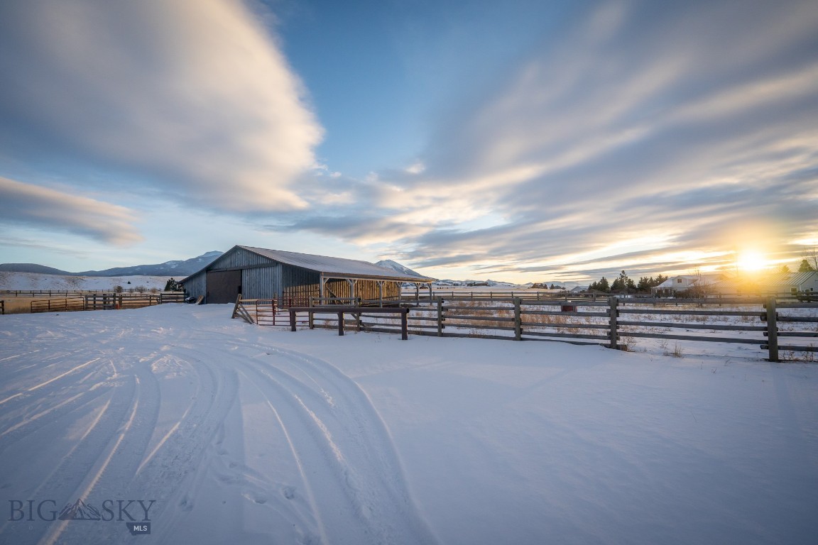 56 Yellowstone Trail