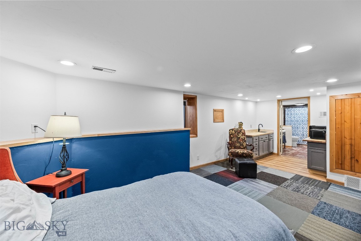 130 S 5th Street