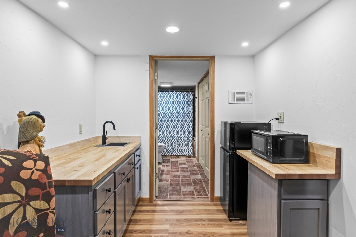 130 S 5th Street