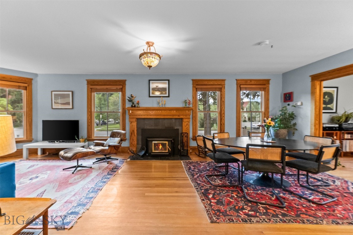 130 S 5th Street