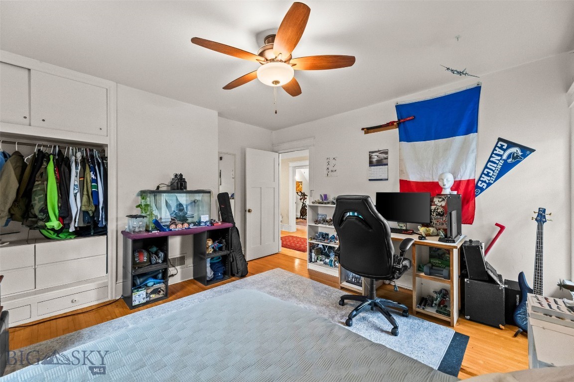 130 S 5th Street