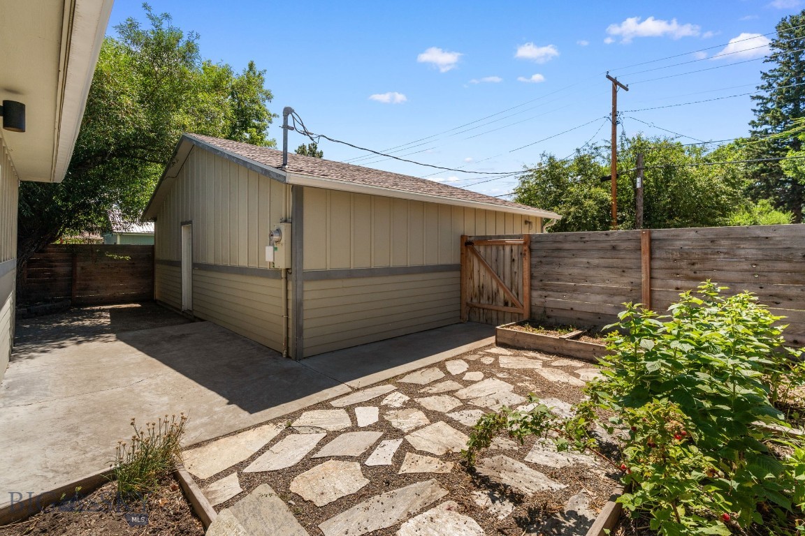 310 S 9th Street