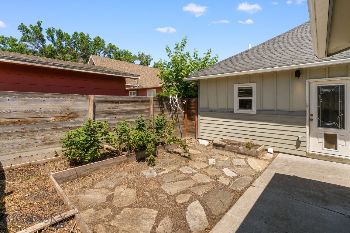 310 S 9th Street