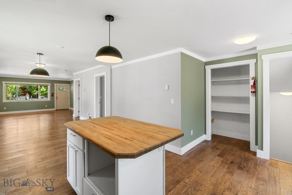 310 S 9th Street