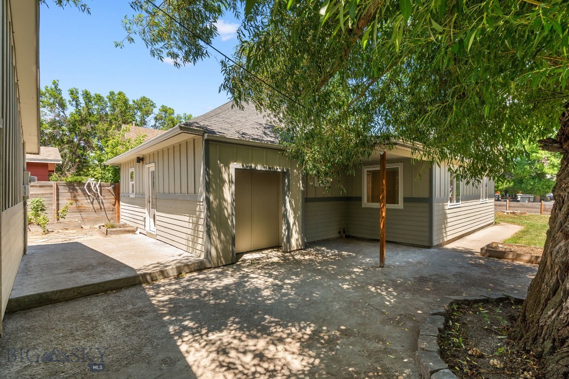 310 S 9th Street