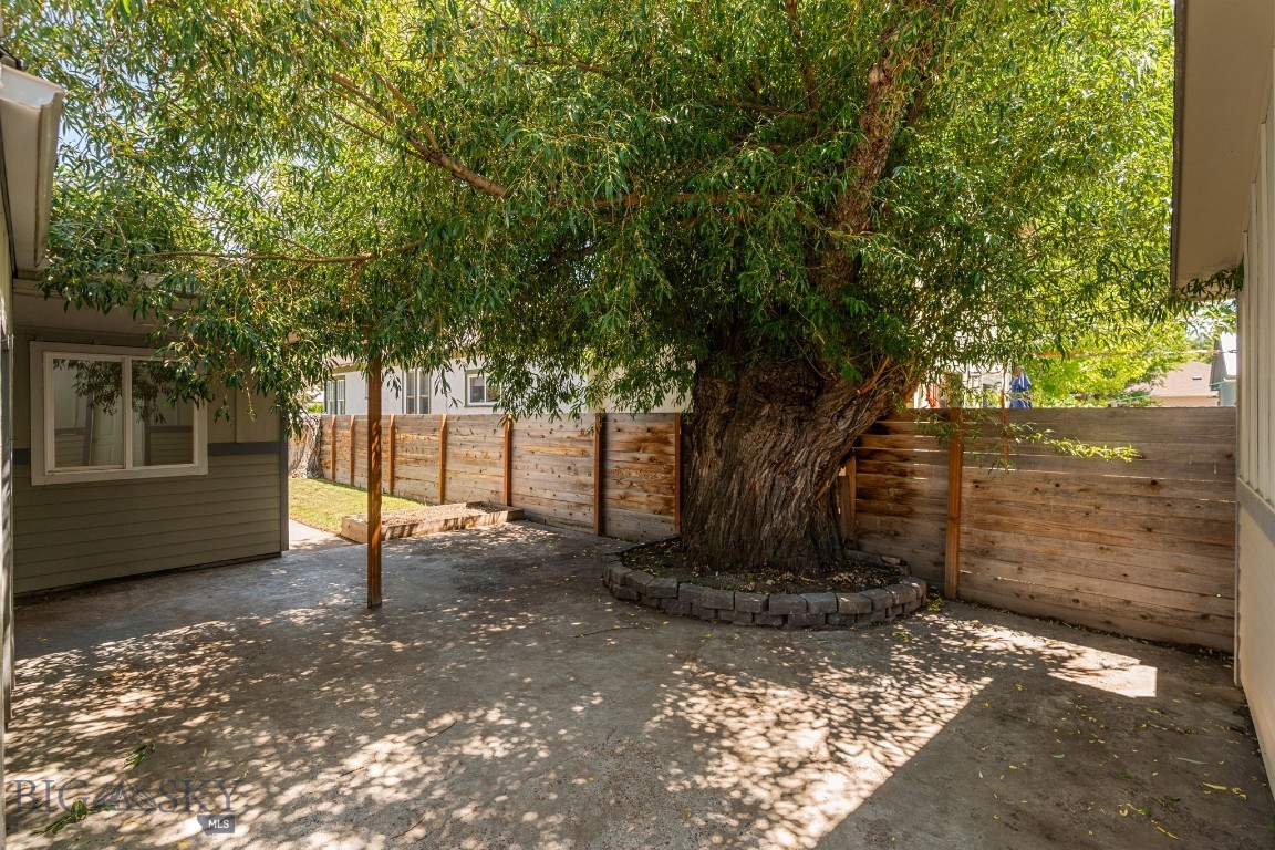 310 S 9th Street