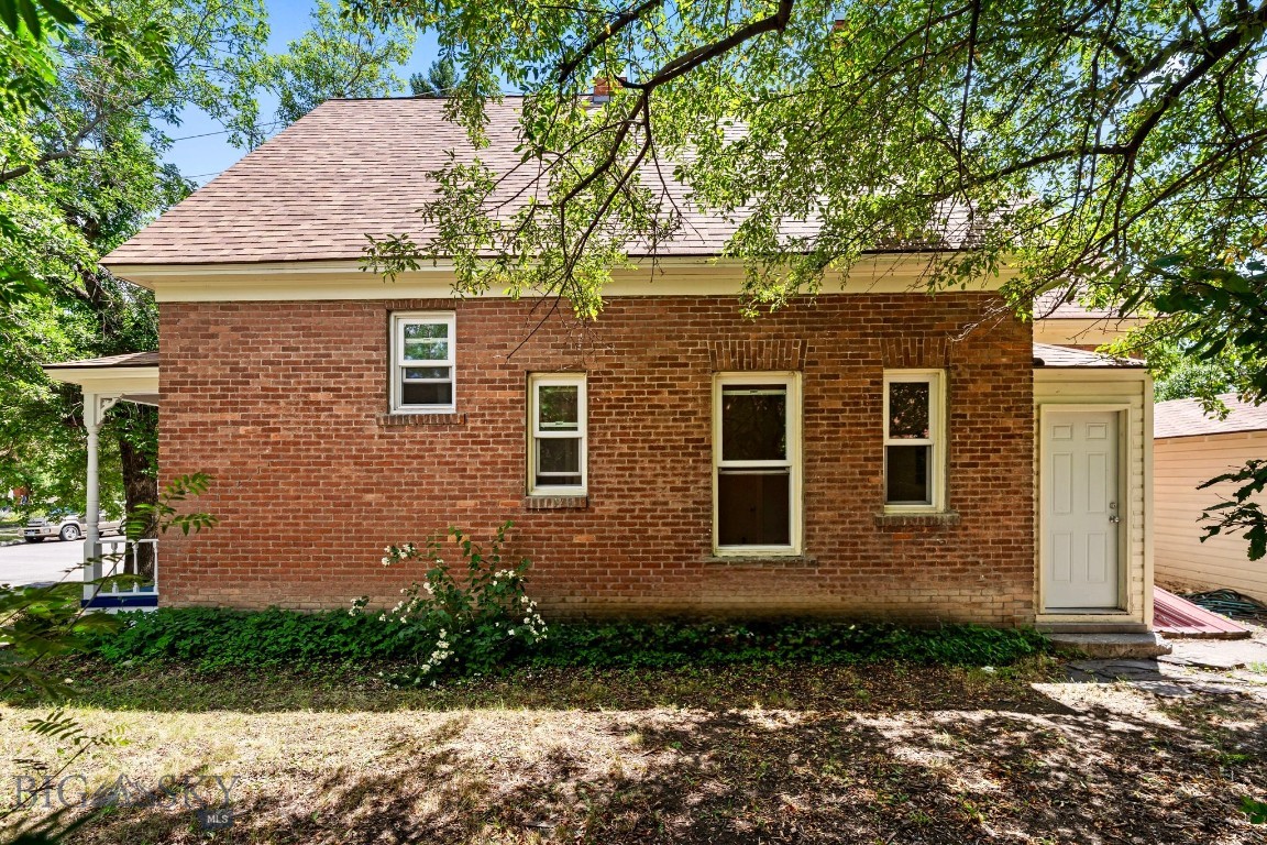 121 N Yellowstone Street
