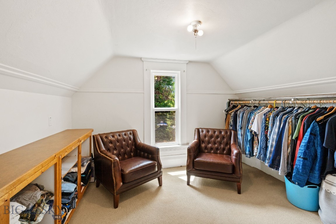 121 N Yellowstone Street
