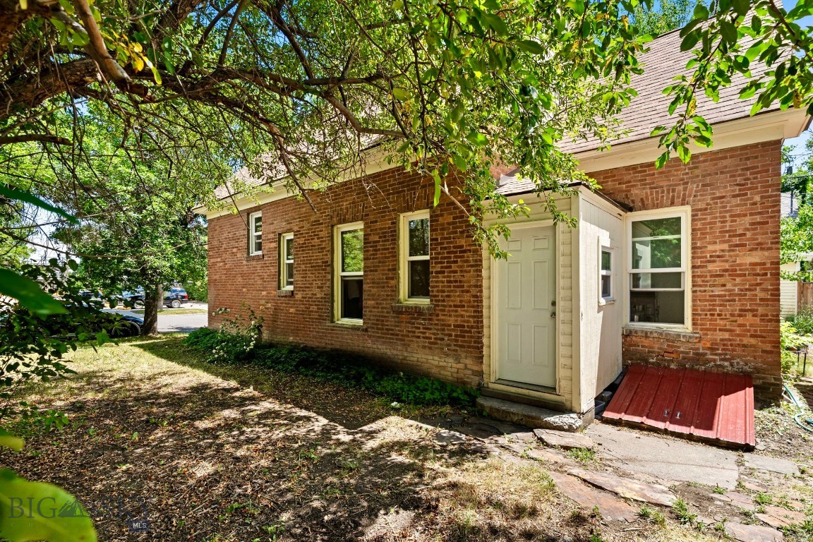 121 N Yellowstone Street