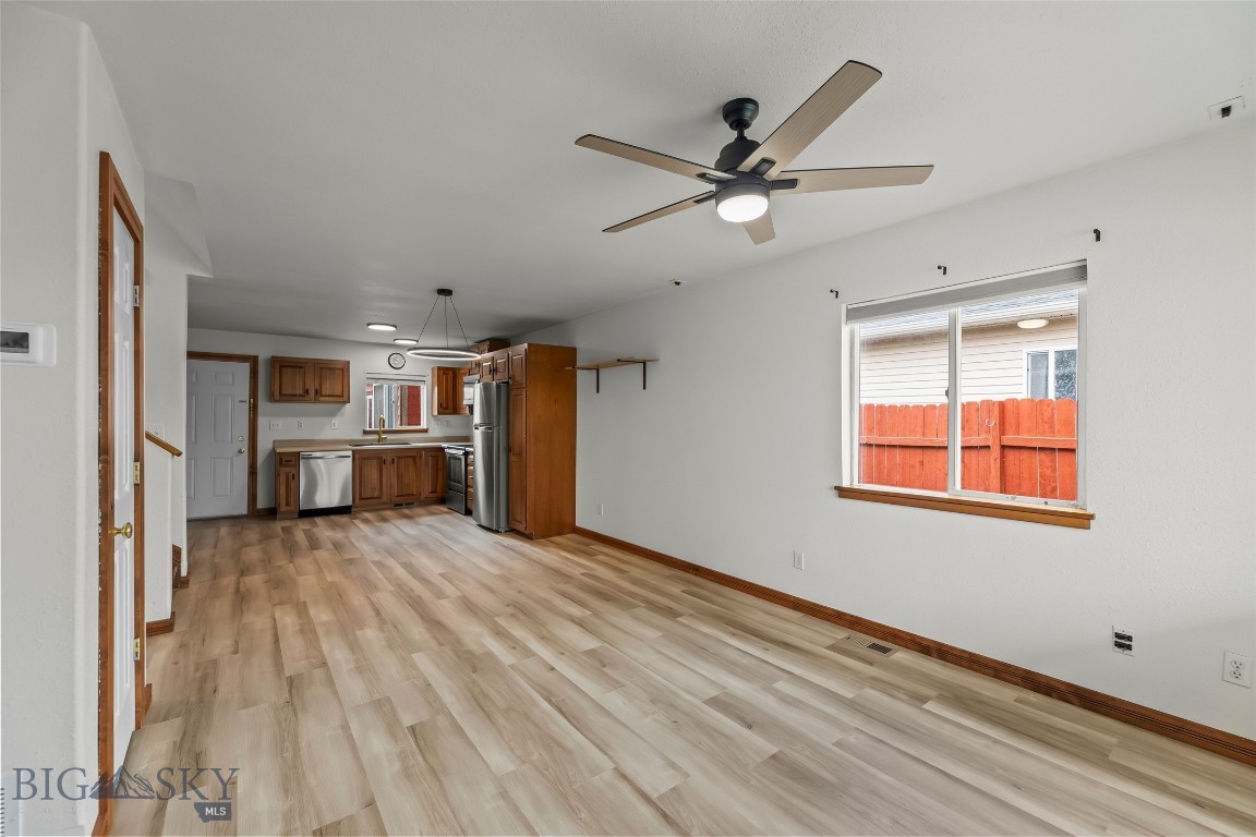 72 W Magnolia Drive