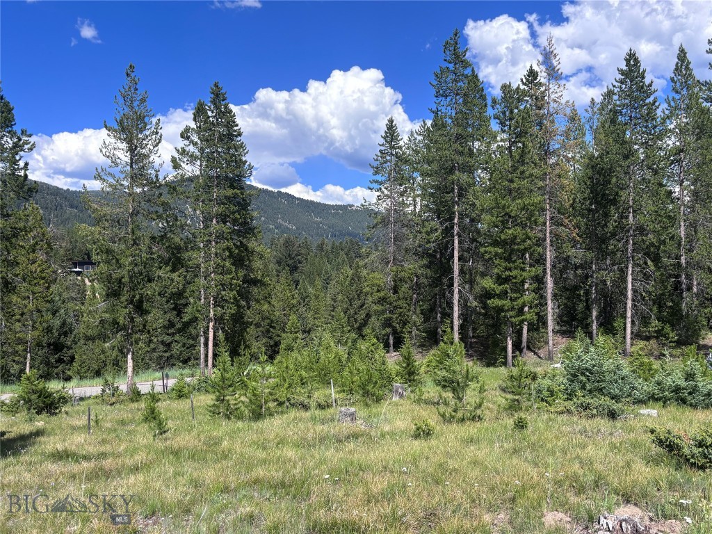 566 Antler Ridge