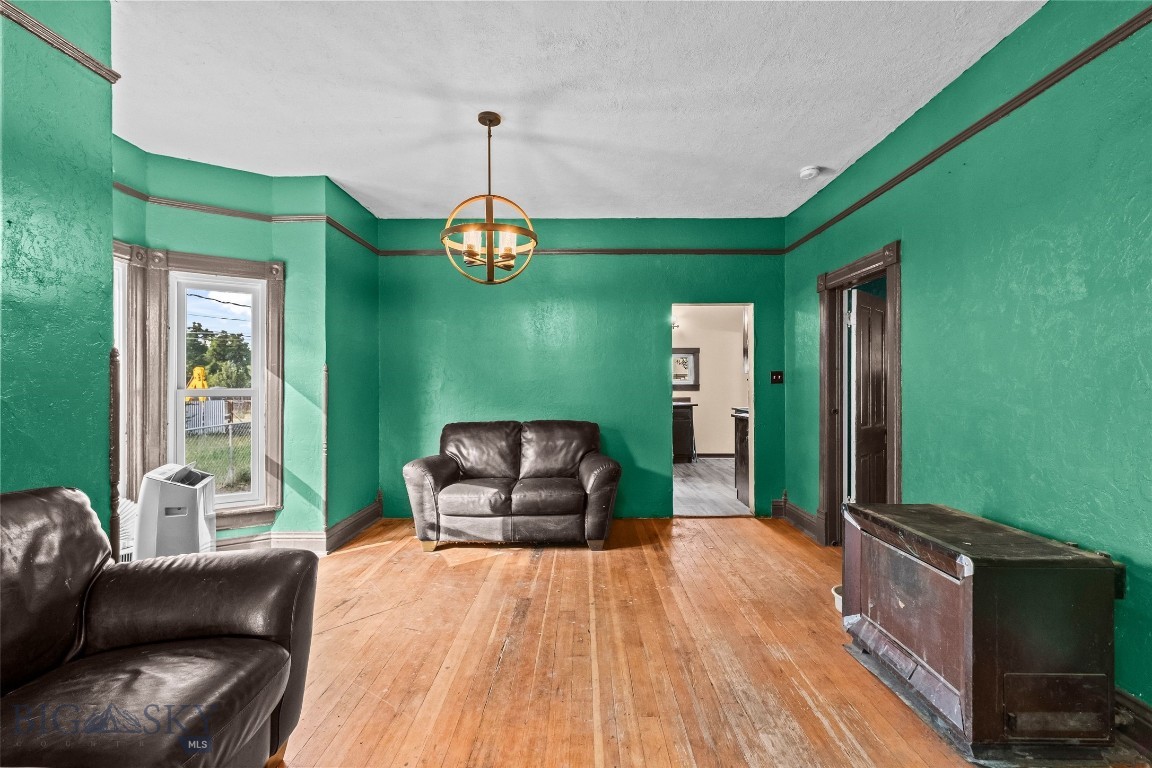 109 N G Street