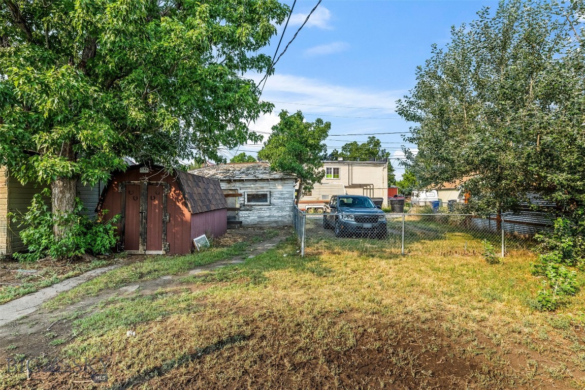 109 N G Street