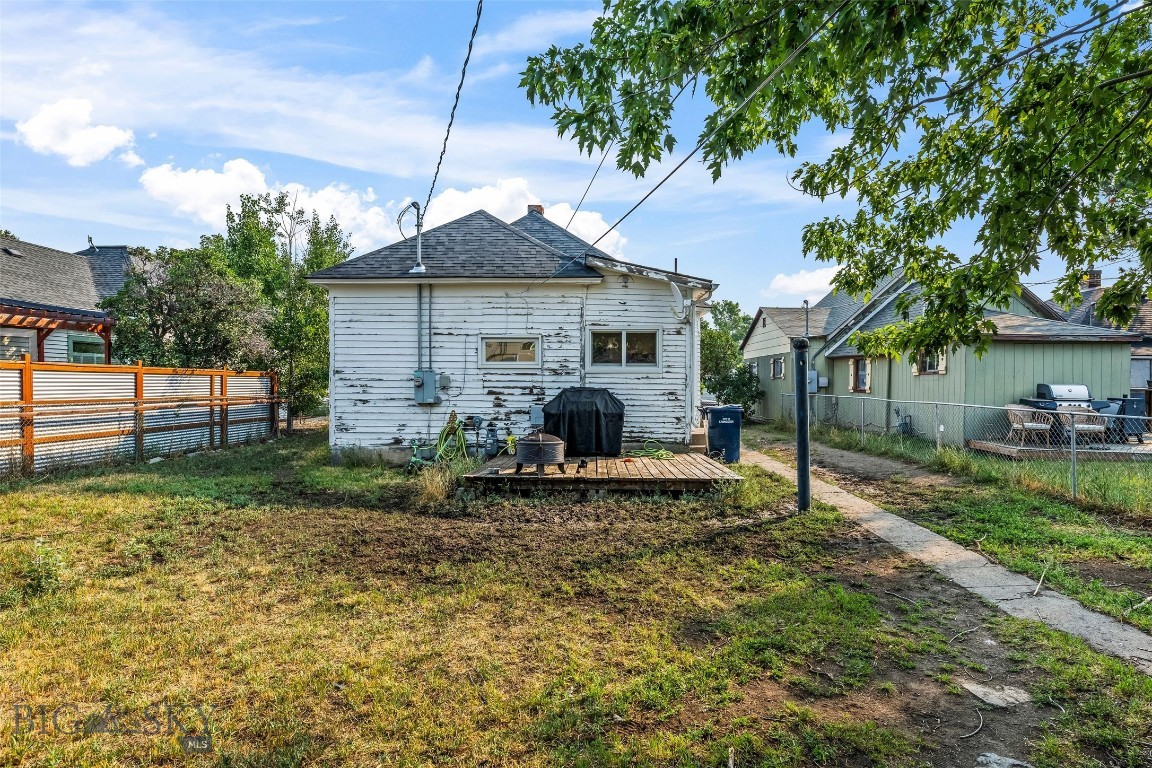 109 N G Street