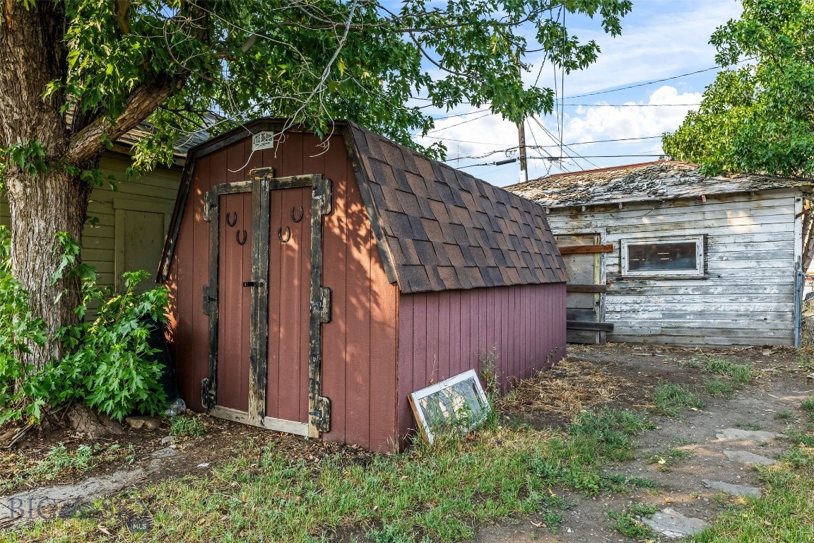 109 N G Street