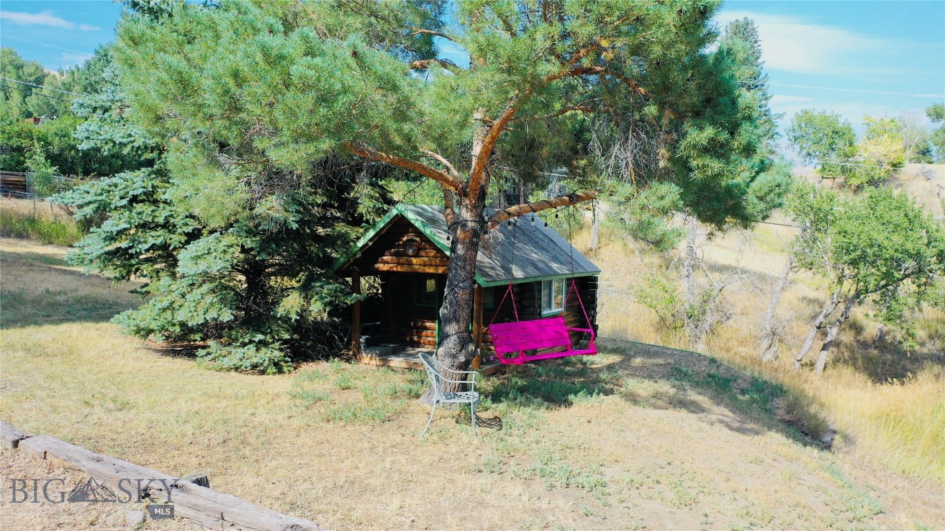 205 E Montana Street
