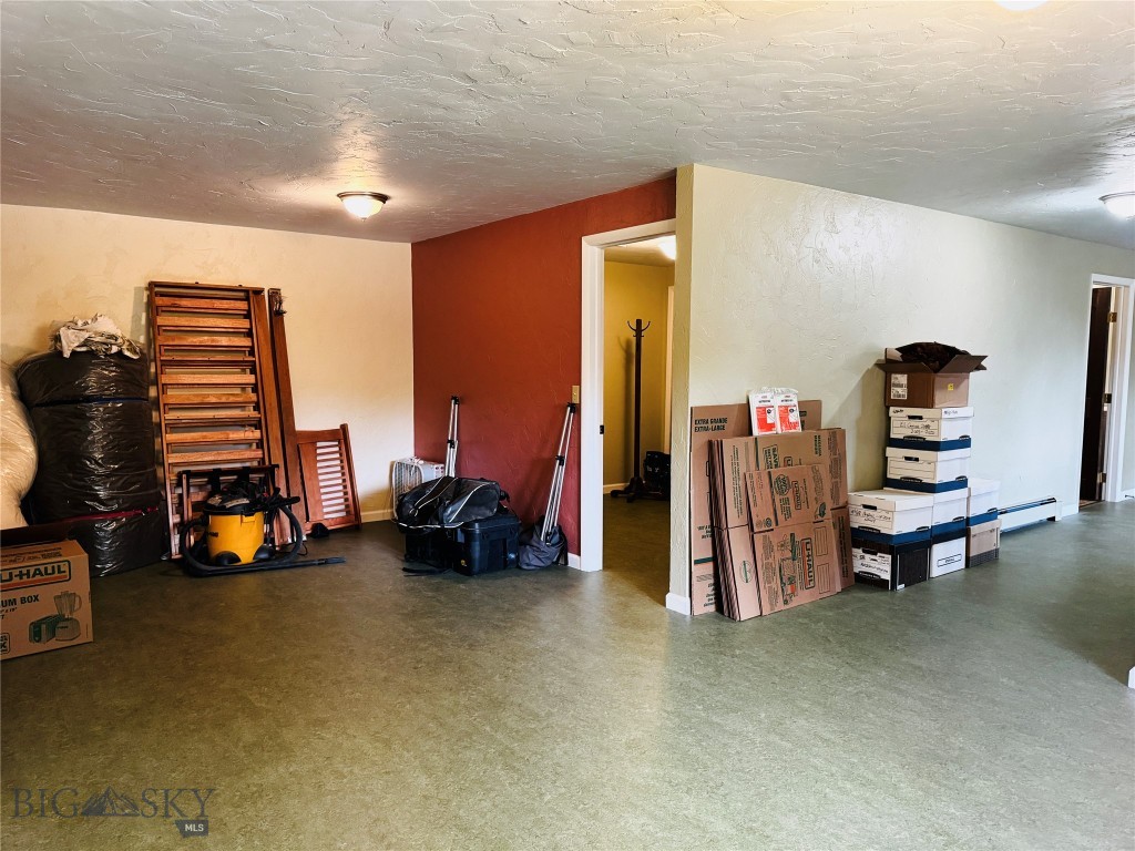205 E Montana Street