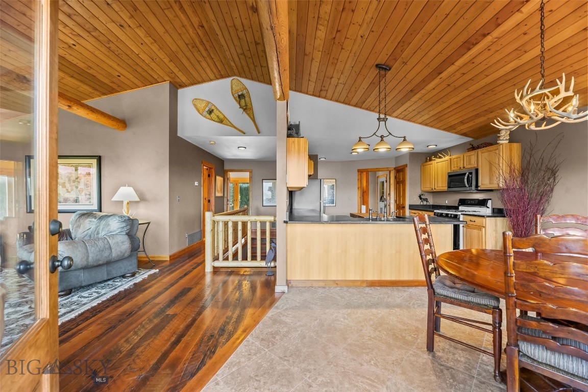 930 Colt Road