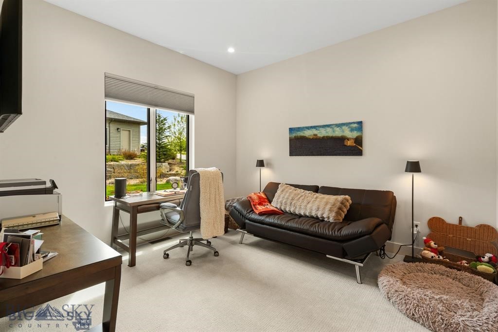 203 Wickwire Way