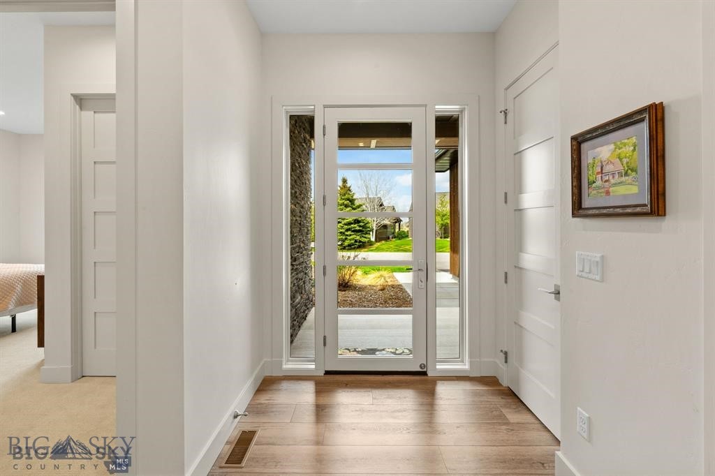 203 Wickwire Way