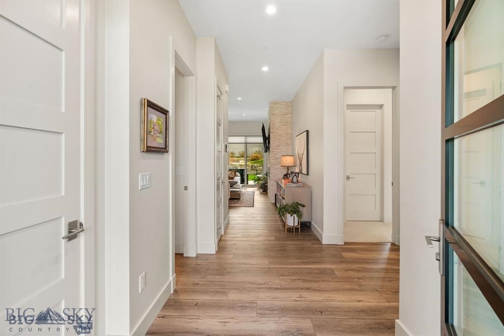 203 Wickwire Way