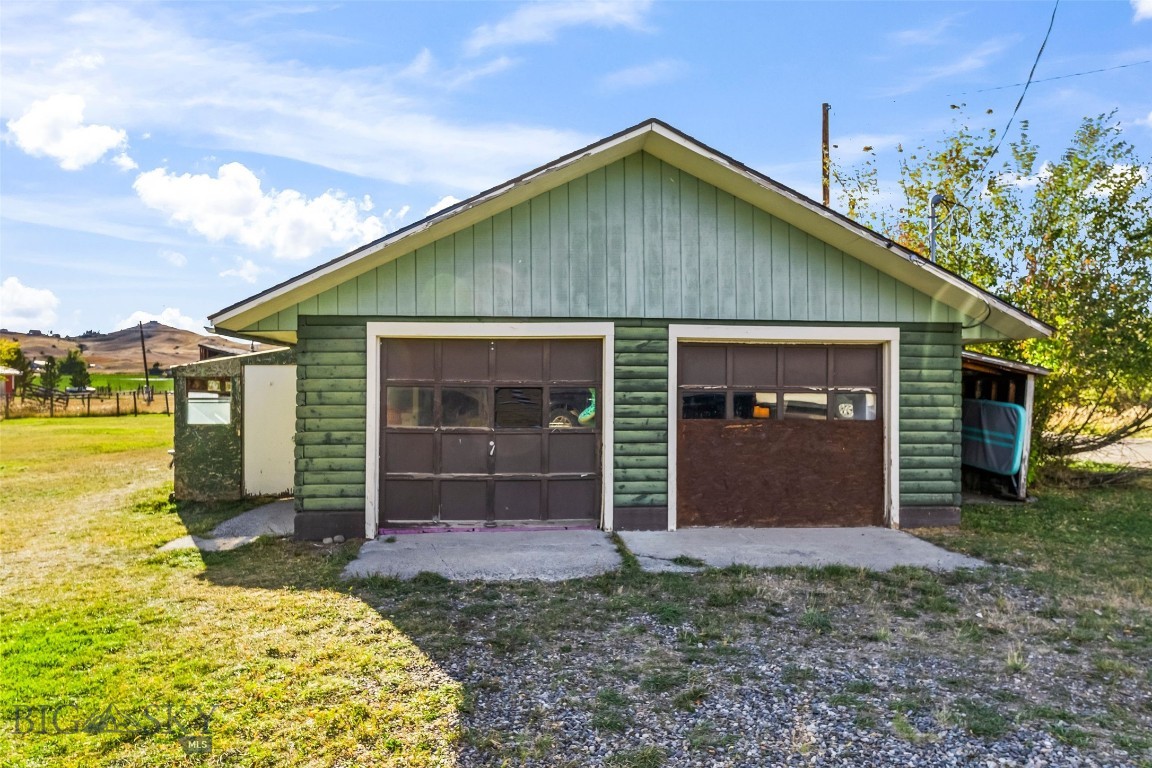 301 Maple Street