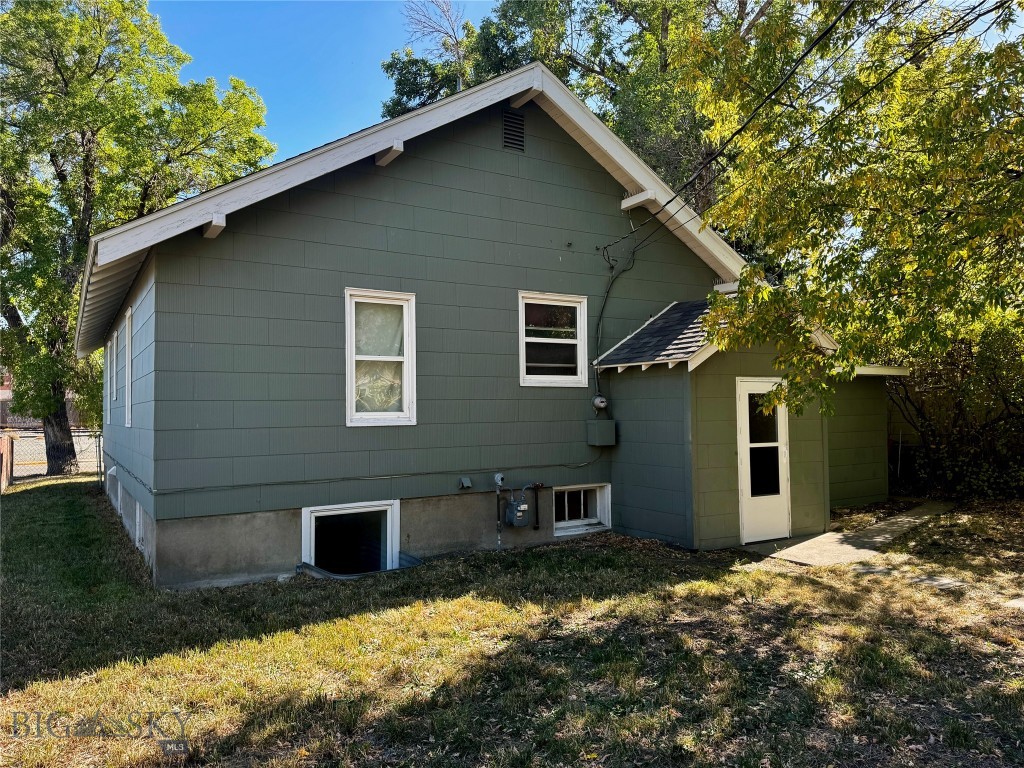 206 W Front Street