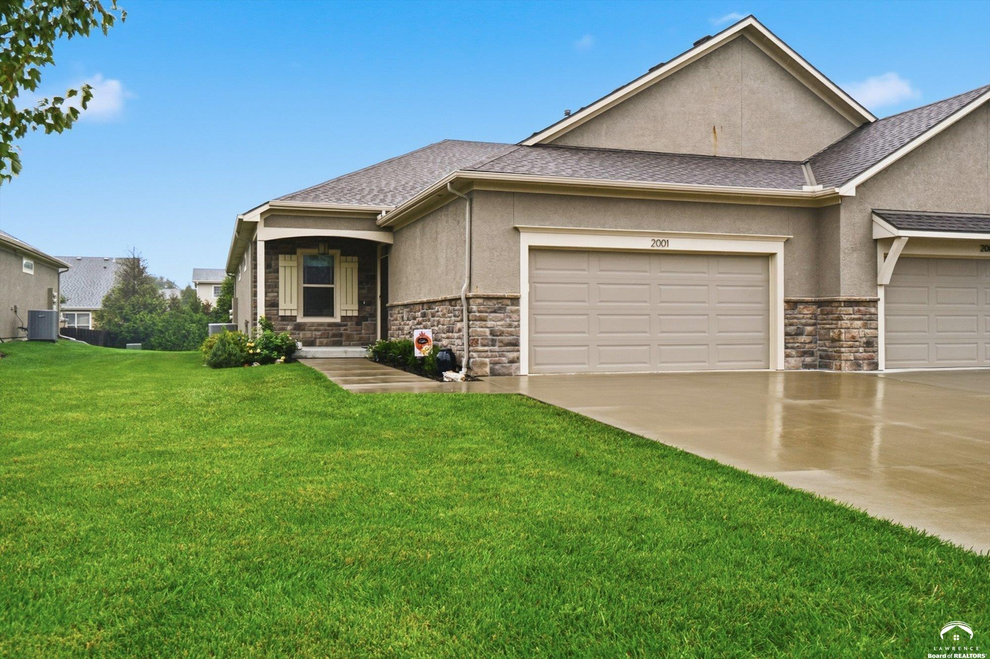 2250 Lake Pointe Drive Unit: 2001