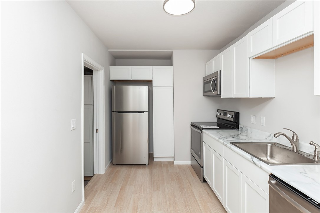 830 E 27th Street